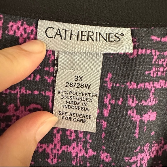 Catherines 3X Long Button Top Blouse Purple Black VNeck Tunic Length Long Sleeve - Picture 8 of 9